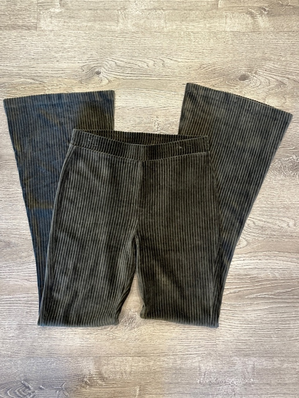 aerie Groove on Velour Velvet High Waisted Flare Pants Size M Long